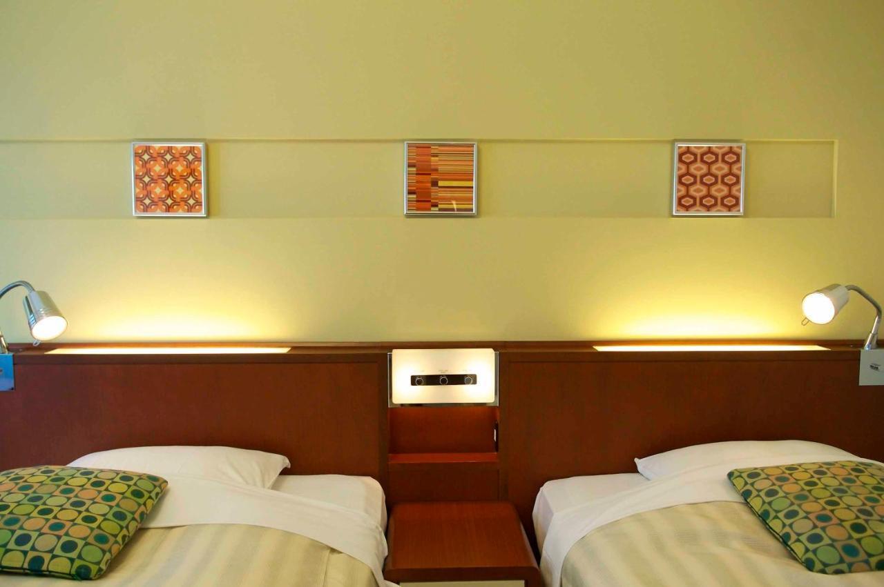 Tokyo Bay Maihama Hotel First Resort Urajaszu Kültér fotó